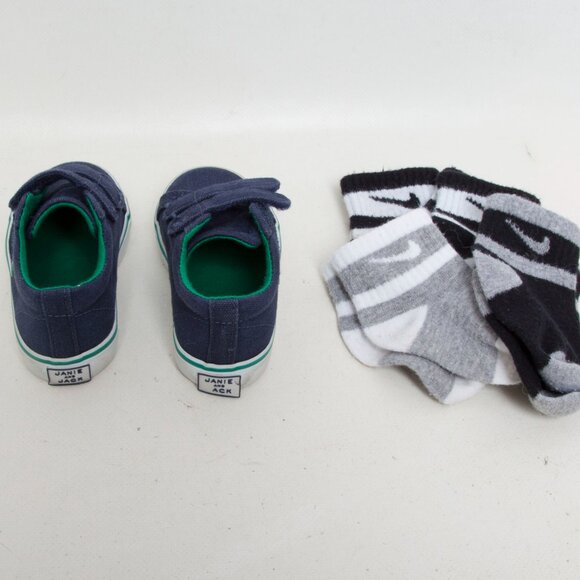 Janie & Jack Baby Boy Size 4 Navy Slip-On Shoes w/ Velcro + 4 Pairs Nike Socks - Picture 4 of 5